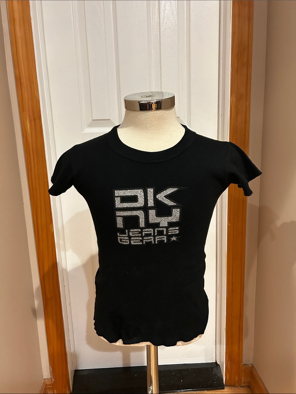 Dkny Black Short Sleeve Tee with Silver Logo